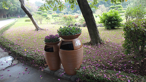  汕頭玻璃鋼花盆垃圾桶，點(diǎn)綴公園好環(huán)境。